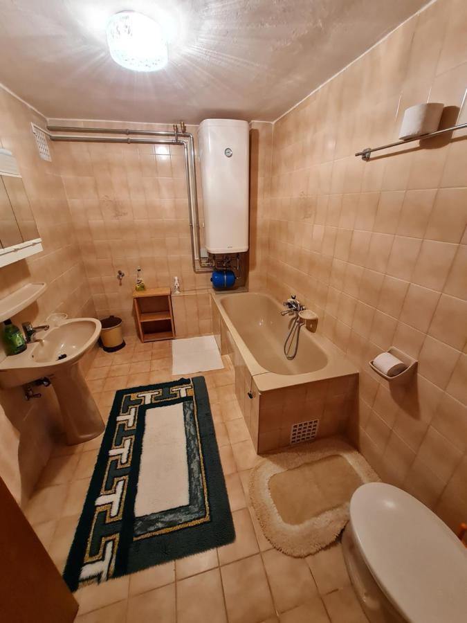 Gyoengyvirag Apartman Lenti Exterior foto